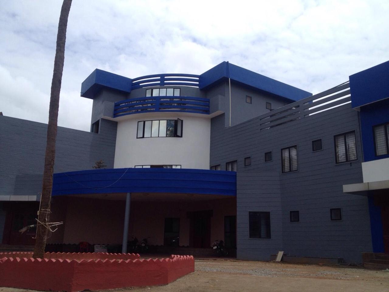 Kallada Golden Hotel Thrissur Zewnętrze zdjęcie